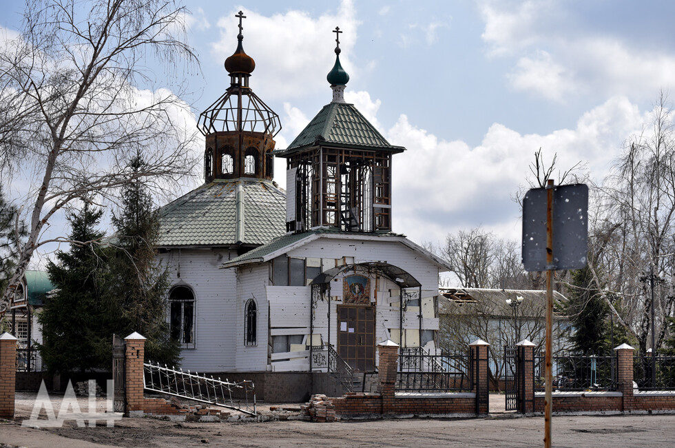 Поврежденное здание, ДНР, г.Волноваха