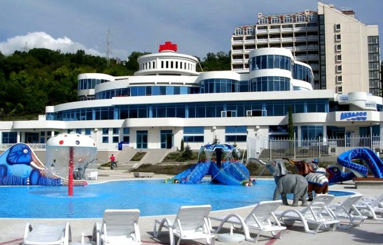 Кровля аквакомплекса, пос. Лоо